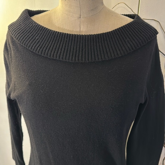 White House Black Market 3/4 sleeve boat neck sweater - Picture 2 of 7